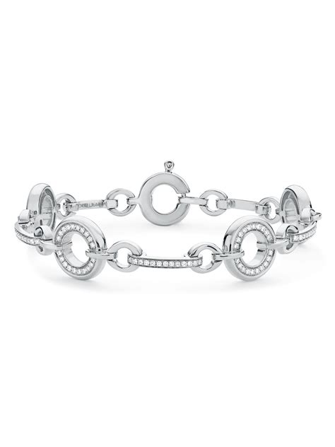 Roulette Medium Classic Diamond Bracelet | Boodles
