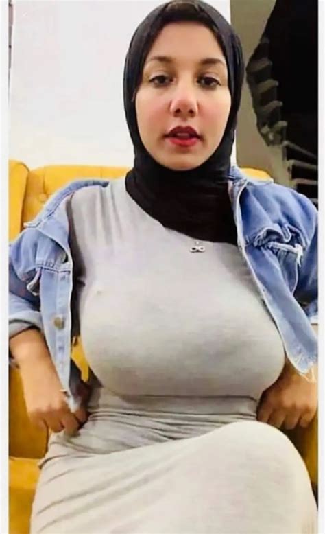 Love Her Tits Scrolller