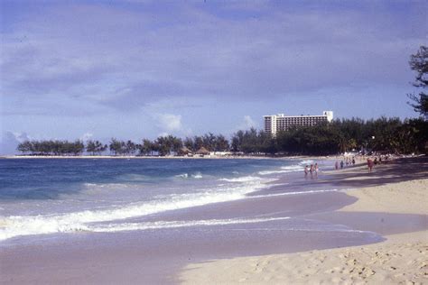 Paradise Island Beach- Bahamas Photograph by Steve Carver - Pixels