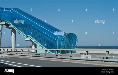 Pedestrian Overpass And Highway Stock Photo Alamy