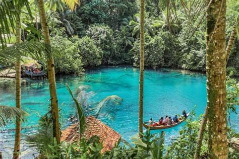 Potret Danau Paisu Pok Sulawesi Tengah Air Sebening Kaca