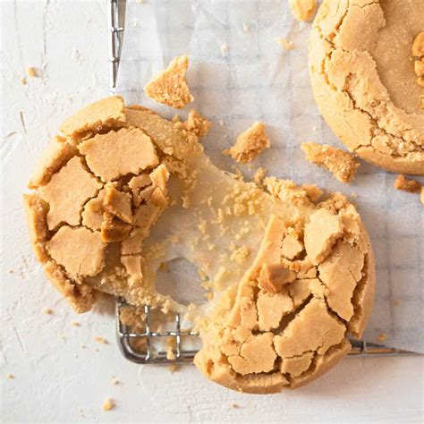 Peanut Butter Mochi Cookies - Catherine Zhang