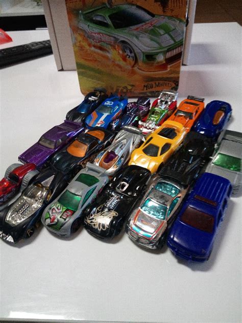 Kovov Aut Ka Hot Wheels Ks Plechov Box Aukro