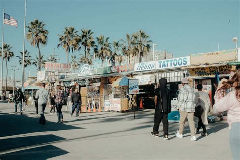 Venice Beach Boardwalk: 4 of the Best Attractions - ConnollyCove