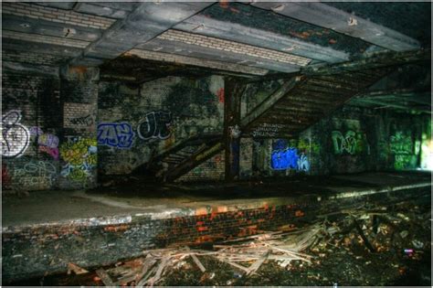 Inside Glasgows Eerie Abandoned Underground Train Station The