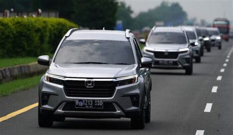 Biar Nggak Ragu Pilih Honda Br V Ini Kelebihan Dan Kekurangan Perlu