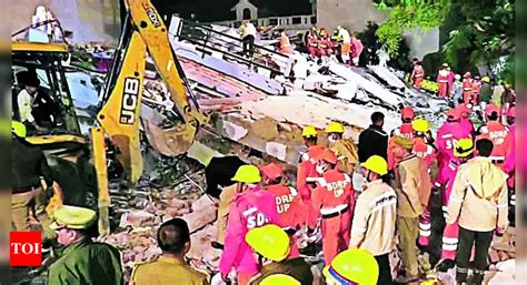 Alaya Collapse Alaya Collapse Former Sp Mla Accused Of Culpable Homicide Lucknow News