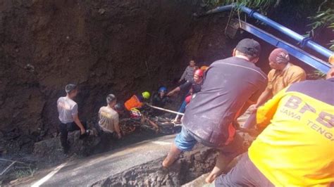 Tragis Jembatan Roboh Akibat Banjir Di Salatiga Telan Korban Jiwa