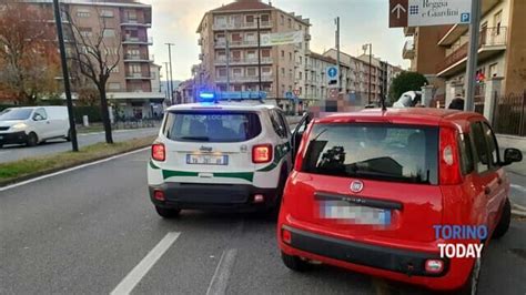 Ubriaco Al Volante Di Un Auto In Via Cavallo A Venaria Reale 17