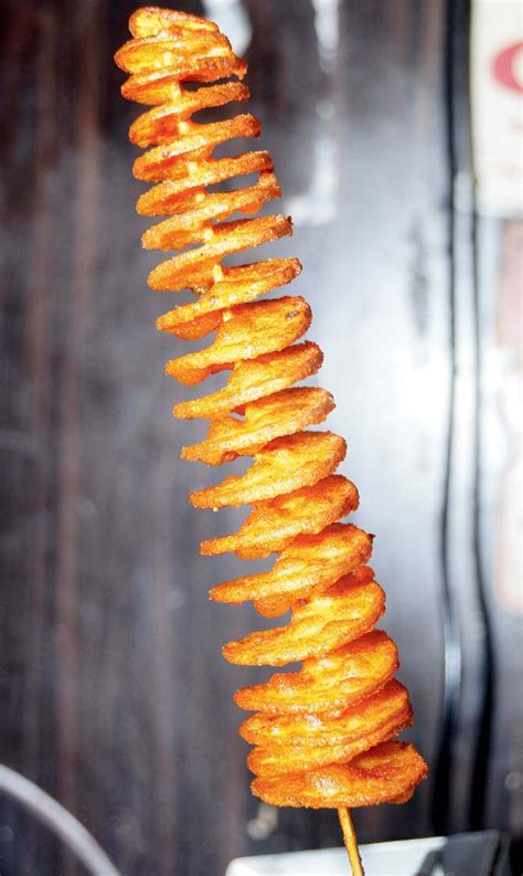 Mumbai food: Savour tornado-shaped potato fries at this Vile Parle food stall