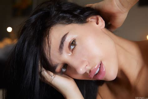 Amateur Girl MetArt Chains And Lace Kama Oxi High 0041