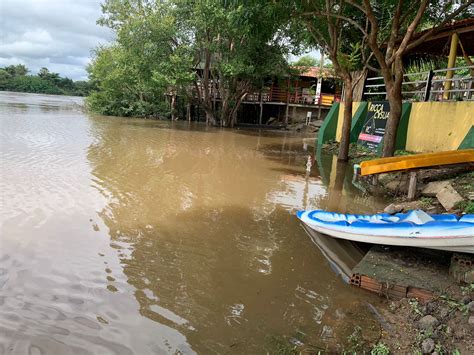 Rio Long Atinge Cota De Inunda O Em Esperantina Dois Rios Entram Em