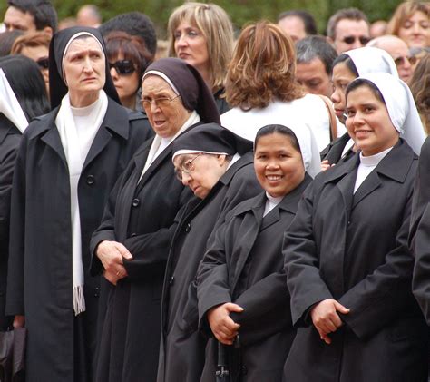 Nuns Nun Group In Burgos Neil Roger Flickr