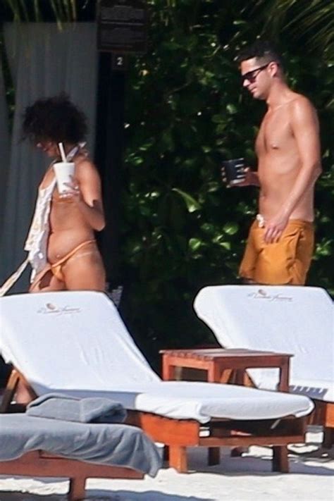 Sarah Hyland Sarah Hyland Sarahhyland Nude Leaks Photo TheFappening