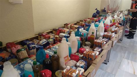 Servicios Sociales Coordina El Reparto De 4 000 Kilos De Alimentos