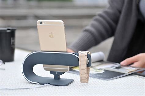 Charging Stand for Apple Watch and iPhone » Petagadget