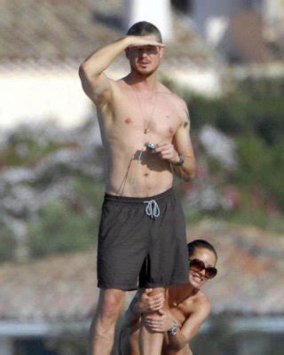 Rebecca Gayheart Showing Her Nice Tits On Yacht Paparazzi Pix Porn Pictures Xxx Photos Sex