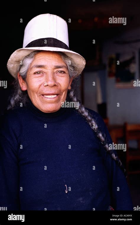 Woman Female Indigenous Indigena Indian Quechua Fotos Und