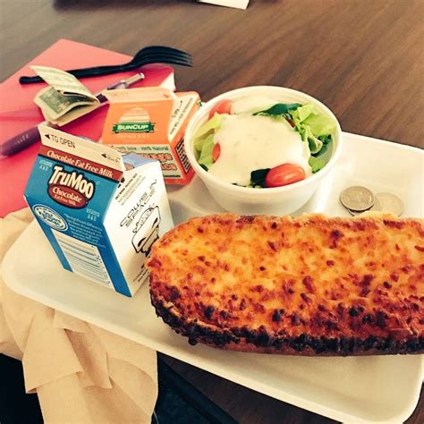 23 School Cafeteria Lunches From Your Childhood That You’re Probably Never Going to Eat Again ...