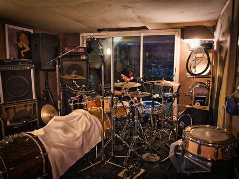 En studio avec Asylum Pyre, les coulisses du 5e album : "Call Me