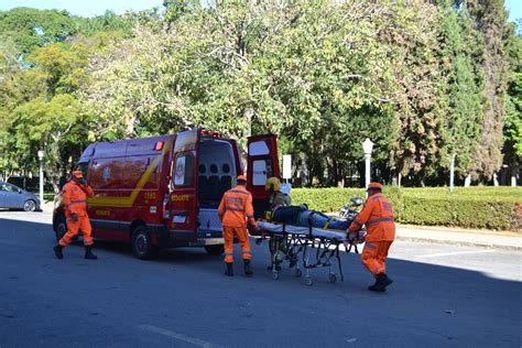 Maio Amarelo Cia Ind Promove Simulado De Acidente De Tr Nsito