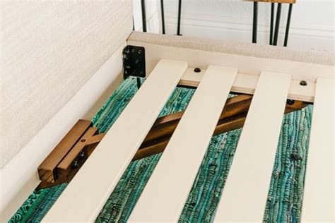 Diy Bed Slats Queen / Queen Size Bed Frame With Slats Moneyrhythm Permaculture Diy Goats ...