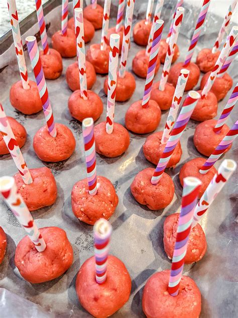 Homemade Cake Pops — 2hungrydaughters