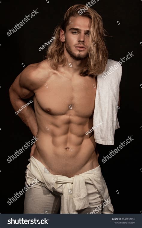 imágenes de Nude blonde guys Imágenes fotos y vectores de stock Shutterstock