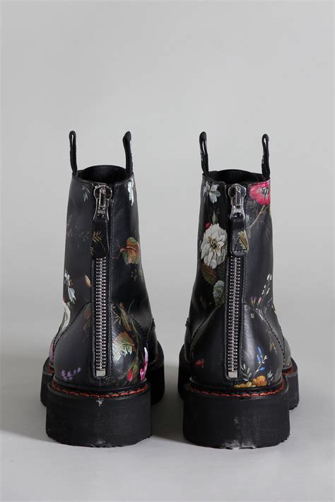 Single Stack Boot Black Floral R13