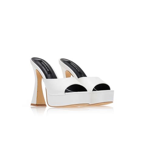 Sandały mule nude z ekoskóry na platformie i ciekawym obcasem Tsoukalas Shoes