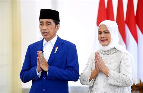 FOTO Presiden Jokowi Dan Ibu Iriana Sampaikan Ucapan Selamat