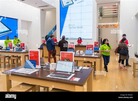 Microsoft Store Nueva York Fotografías E Imágenes De Alta Resolución