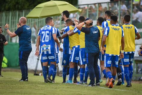 Gazetaweb Na Briga Pelo Lugar No Alagoano Csa Vence O Murici E