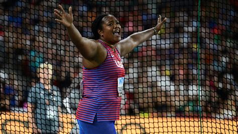 Look At That Laulauga Tausaga Clinches Gold In Women S Discus In