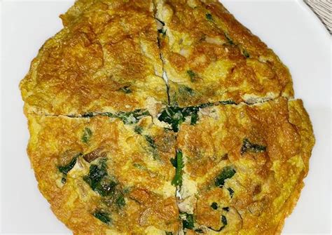 Resep Omelet Daun Katuk Busui Oleh Masakyukna Cookpad