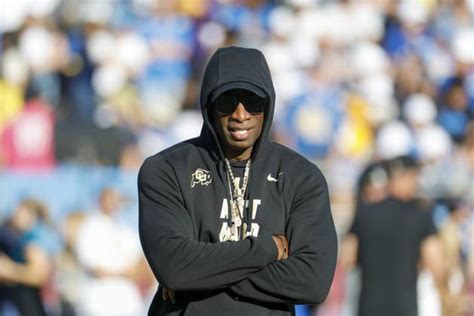 45 Million Worth Deion Sanders’ Luxurious Jet Causes Him A “big Problem” Ahead Of His