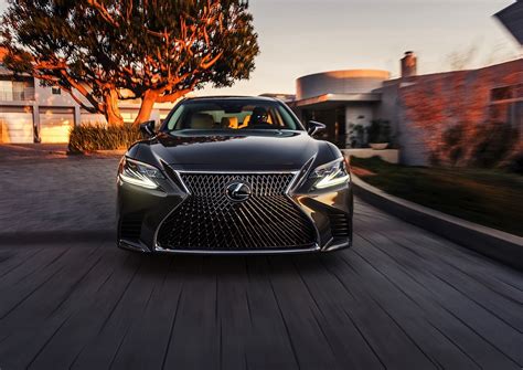 Entry Level 2018 Lexus Ls 350 Launched In China With 3 5 Liter N A V6 Engine Autoevolution