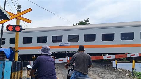 SPESIAL BRANTAS TAMBAHAN Perlintasan KA Pasar Bangsongan Kediri