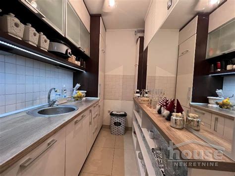 Stanovi NOVI SAD BULEVAR PATRIJARHA PAVLA 60m2 800 ID 9115121