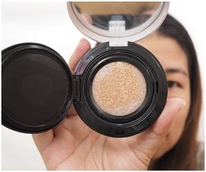 Review The Body Shop Fresh Nude Cushion Foundation ถาชอบความเบาสบาย