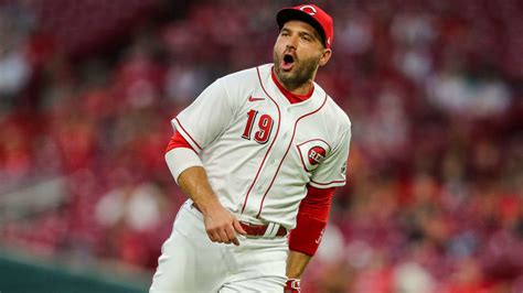 Votto Signs Minor League Deal With Blue Jays