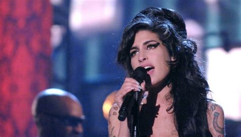 Los 40 De Amy Winehouse Listamos Sus 5 Mejores Canciones TVN