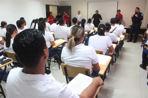 Parten Nuevos Cadetes De Mazatl N A Iniciar Su Formaci N Policial En