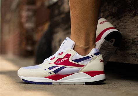 Reebok Brings a New Retro Runner Out of the Archives - SneakerNews.com