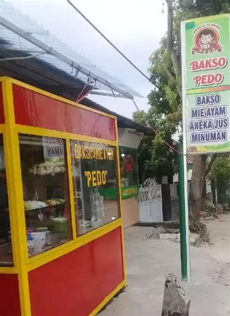 Potret Kocak Tulisan Di Warung Ini Bikin Pembeli Jadi Salah Tingkah