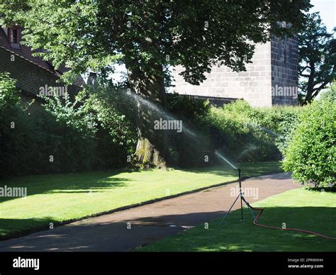 irrigation sprinkler device Stock Photo - Alamy