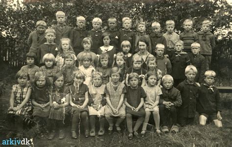 Arkiv Dk Skolefoto Fra Engesvang Skole 1927