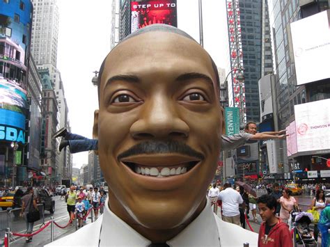 Eddie Murphy Giant Head Telegraph