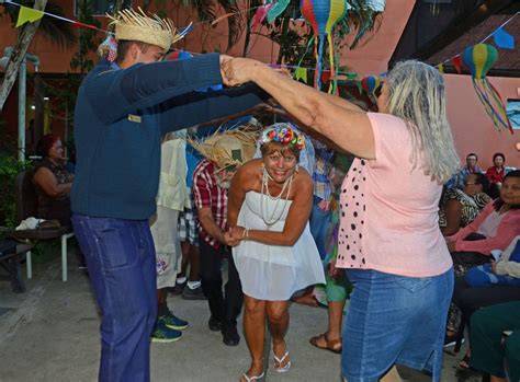 Festa Caipira Agita Centro De Conviv Ncia Do Idoso De B Zios