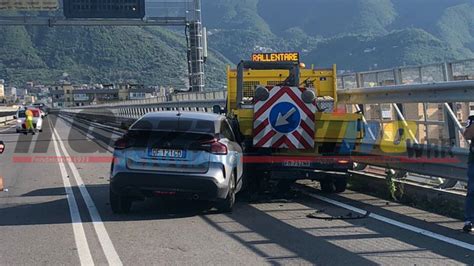 Incidente A Castellammare Auto Impatta Contro Mezzo Dell Anas